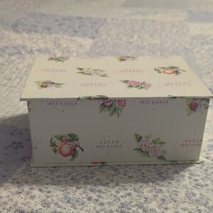 Sarah Michaels Floral Decorative Box